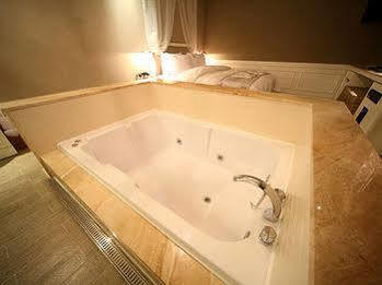 My Hotel พูชอน ภายนอก รูปภาพ