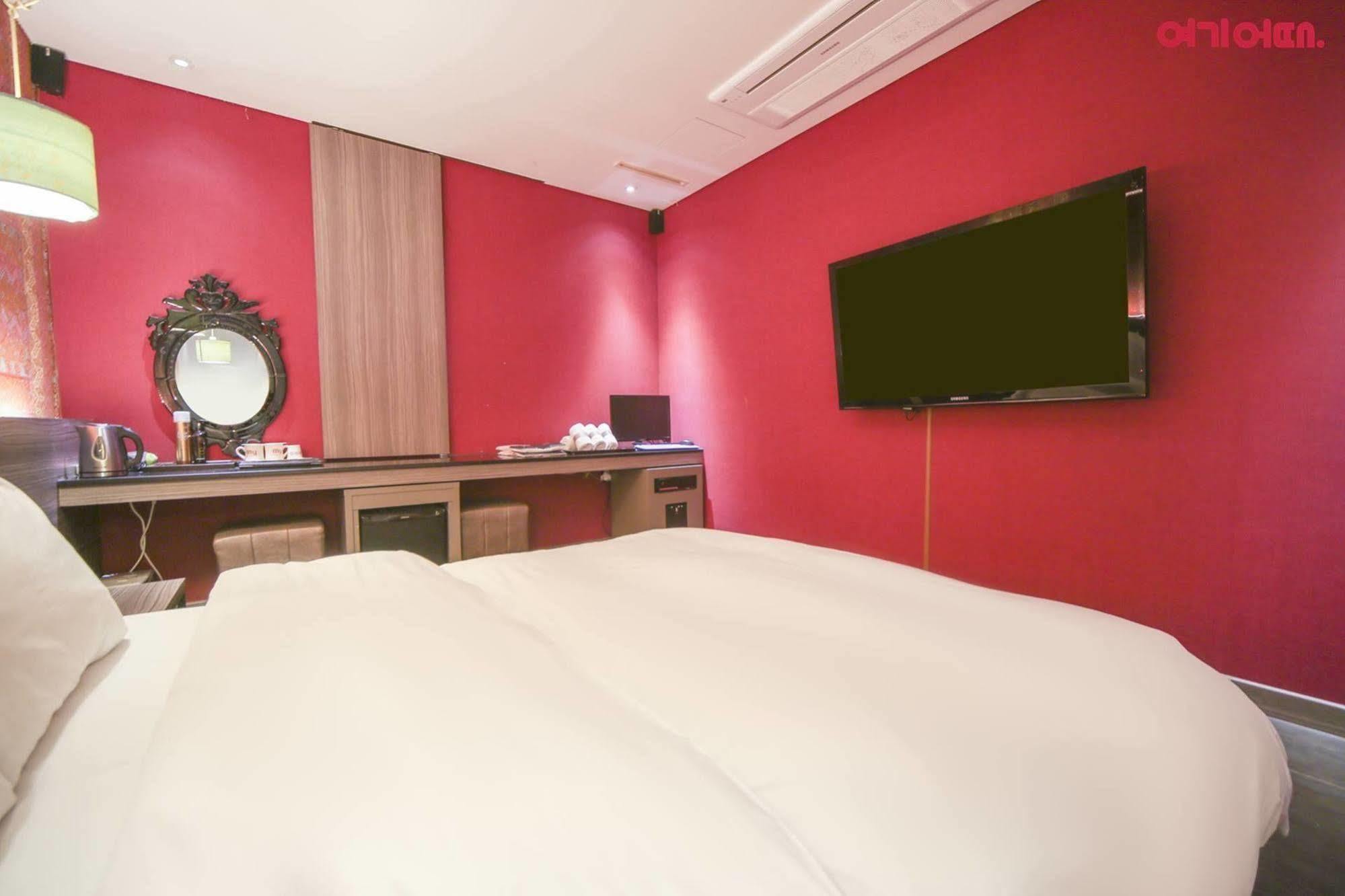 My Hotel พูชอน ภายนอก รูปภาพ